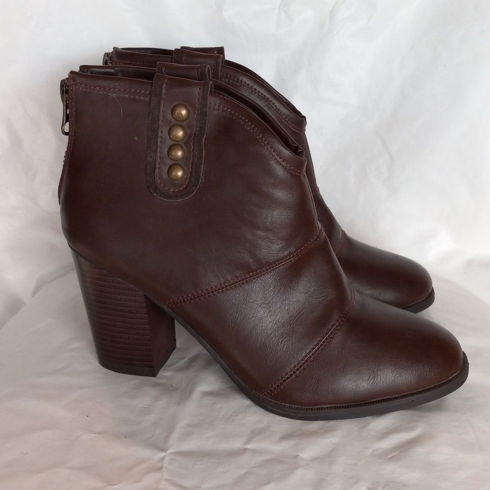 Refresh Brown Leather Ankle Heeled Boots Size 10